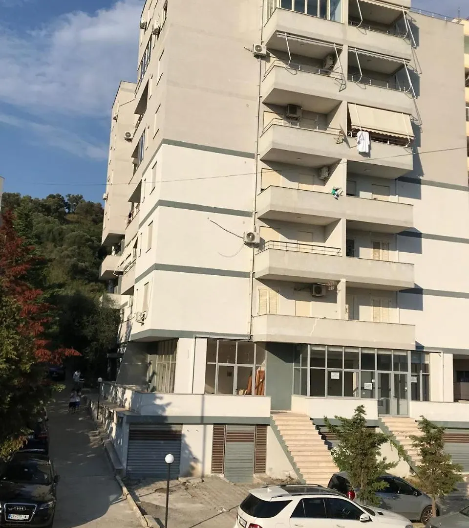 Apartamenti Zoar Durres 0*,